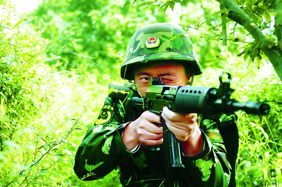 忠诚洒军营--记武警丽水支队丽水中队指导员程