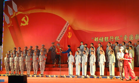 红歌大家唱 心声献给党--龙泉新闻网