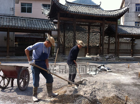 ססϪɫĻ㳡蹤һƬæľ