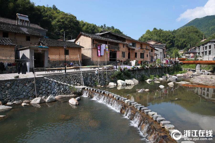 [浙江新闻]生态丽水行①龙泉溪怀古